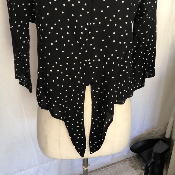 Mine blouse black and whit polka dot v neck w waist tie size M - Picture 6 of 8